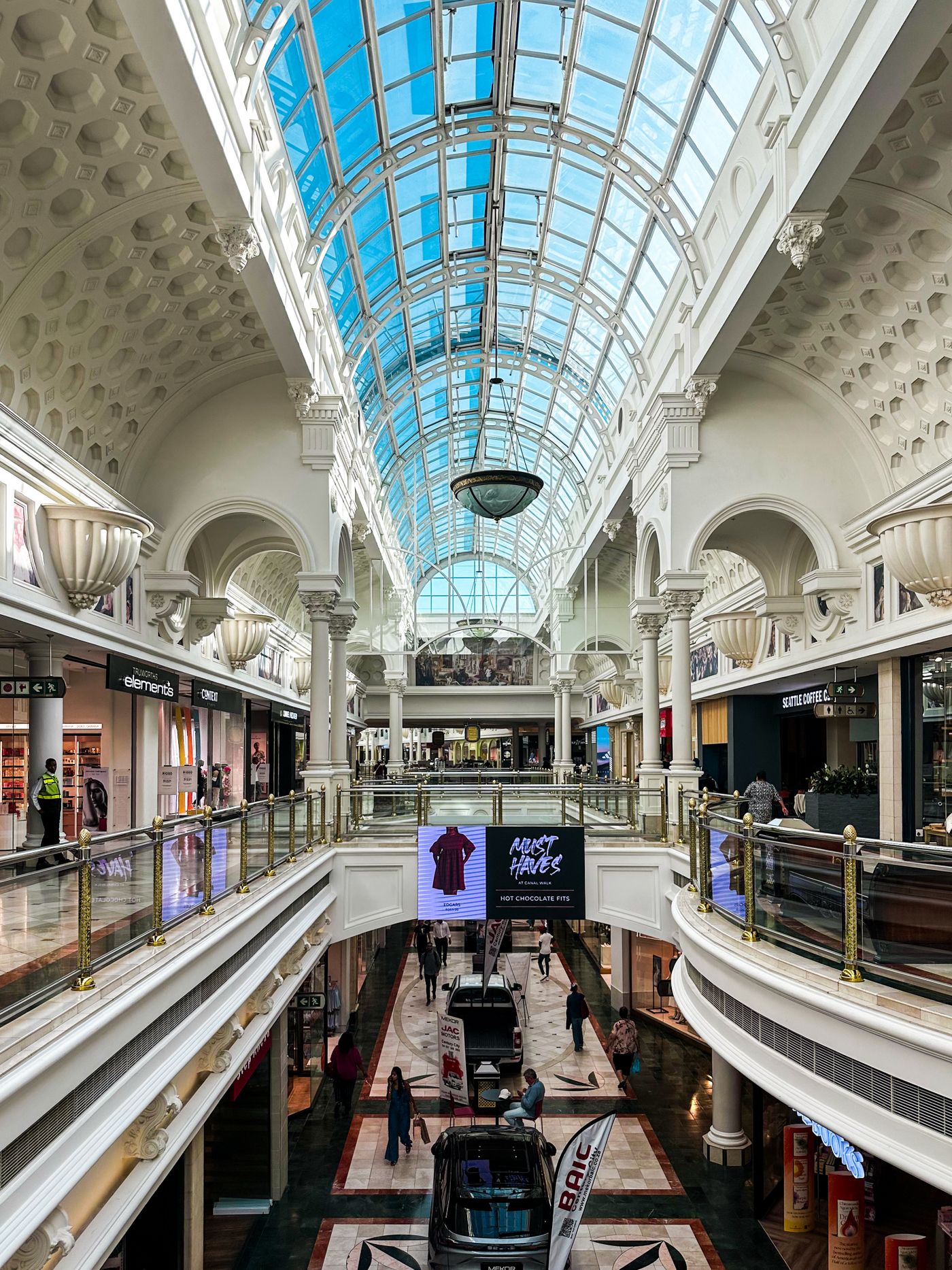 Shopping arcade